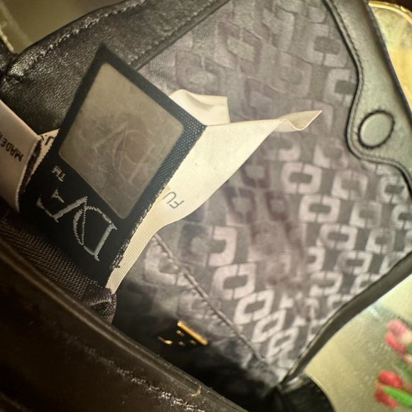 DVF Genuine Cowhide  Leather Mini Lip Bag Animal Removable Chain Shoulderstrap - Picture 15 of 16